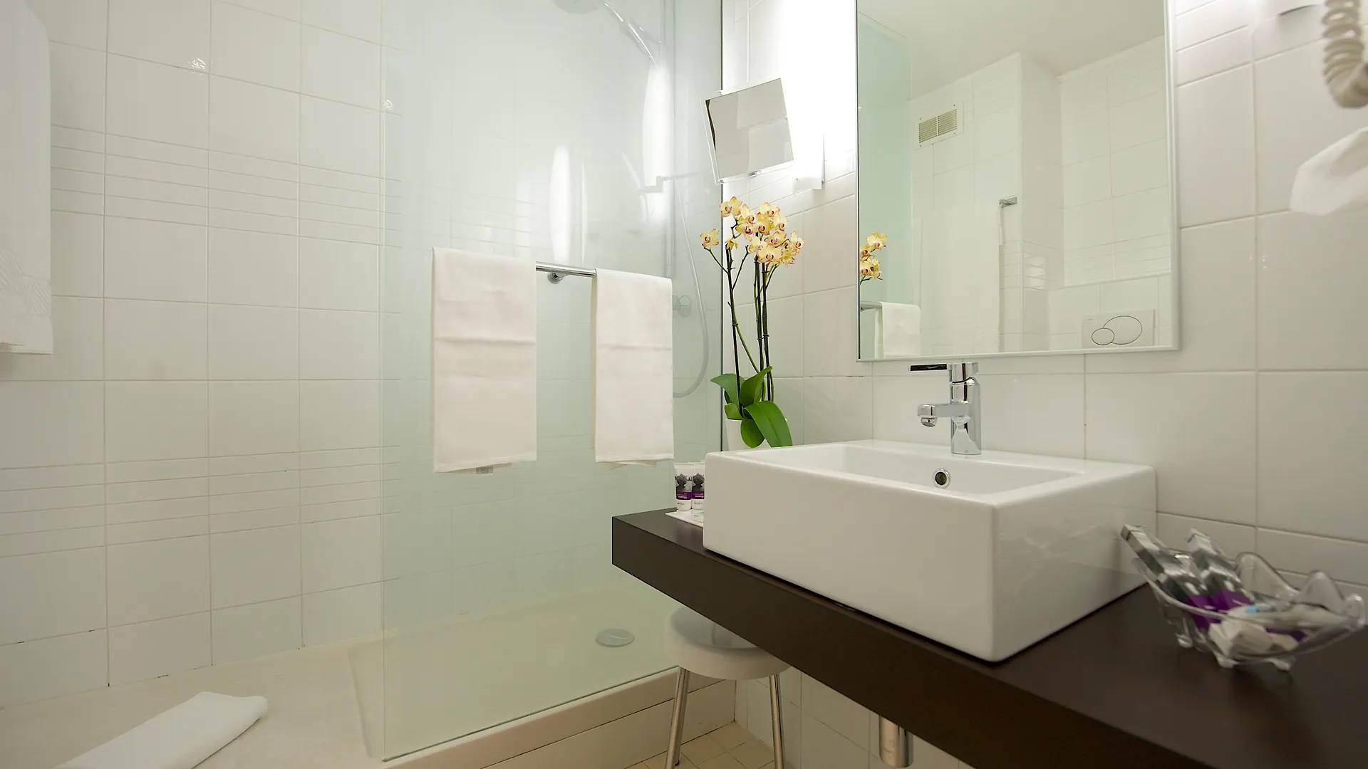 Mercure Napoli Centro Angioino 4*, Naples Italy
