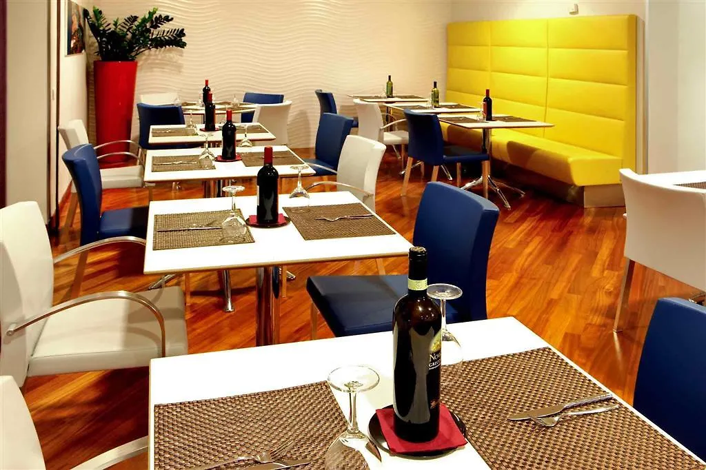 Mercure Napoli Centro Angioino Hotel