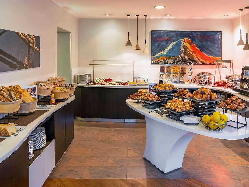 **** Hotel Mercure Napoli Centro Angioino Italy
