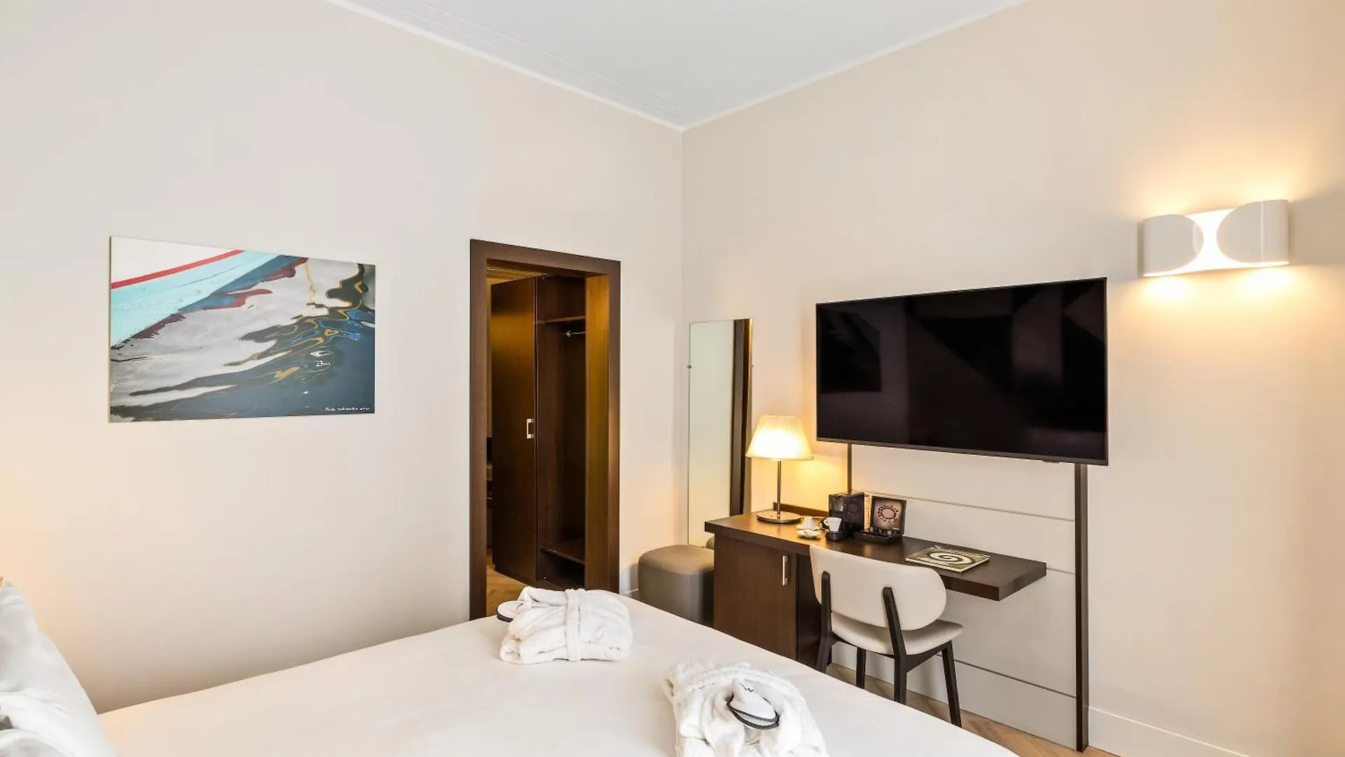 Mercure Napoli Centro Angioino Hotel