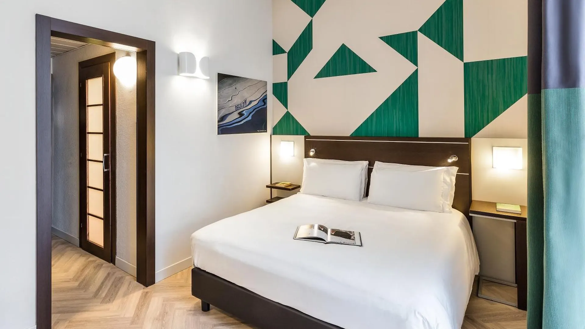 Mercure Napoli Centro Angioino Hotel