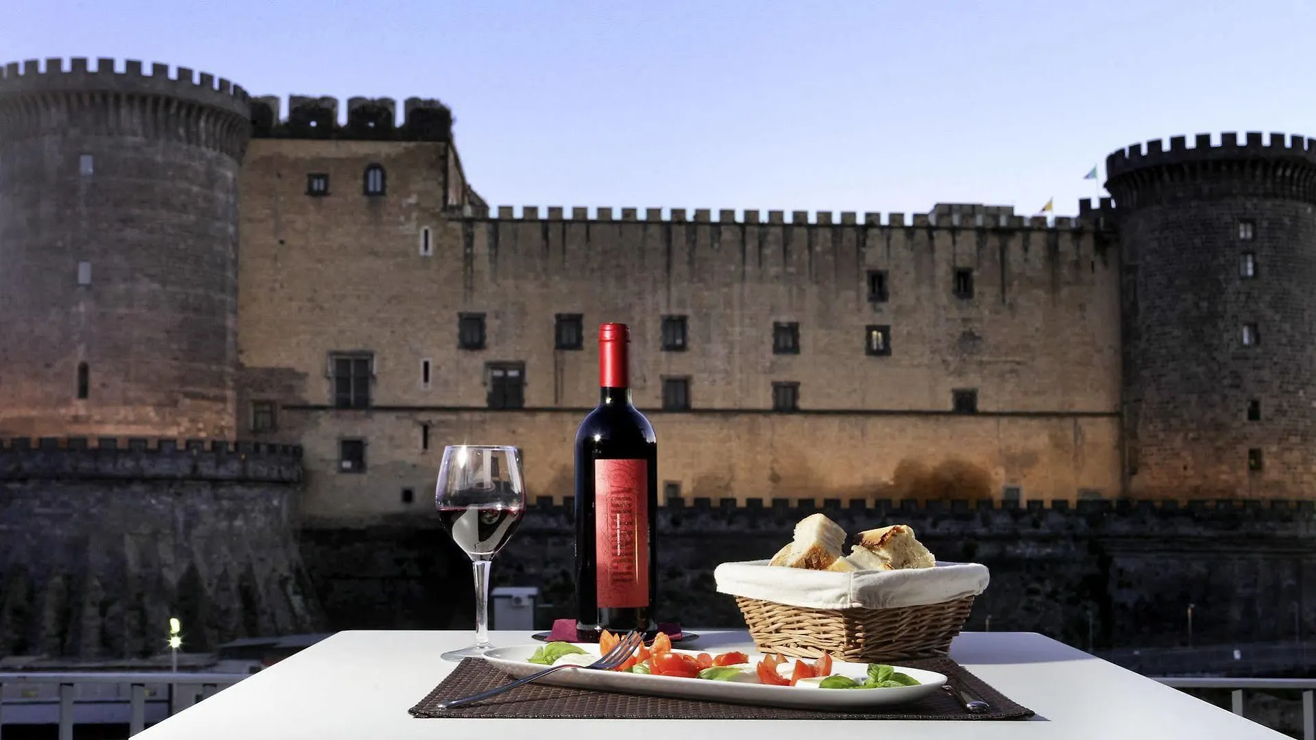 **** Hotel Mercure Napoli Centro Angioino Italy