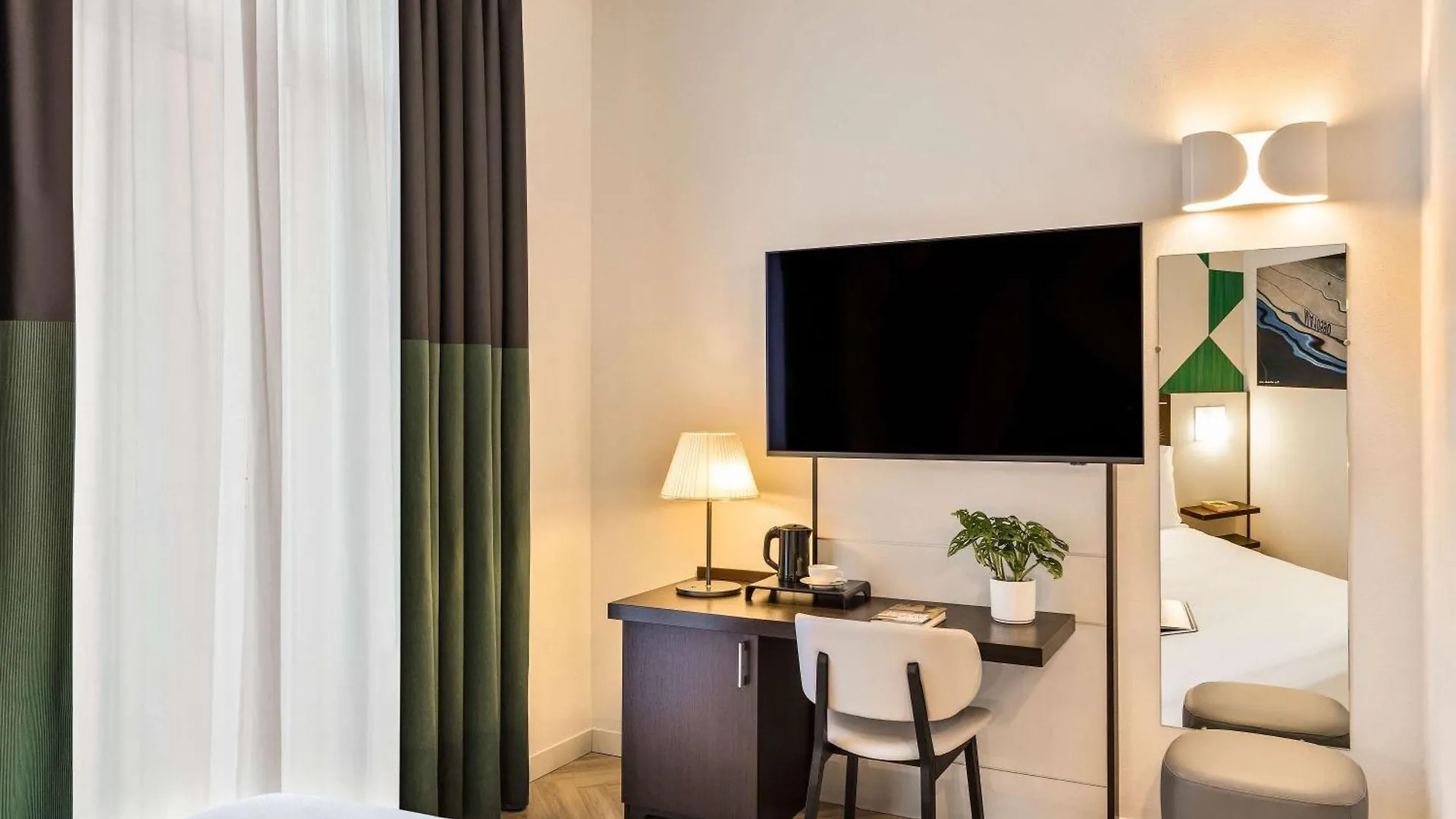 Mercure Napoli Centro Angioino Hotel Naples