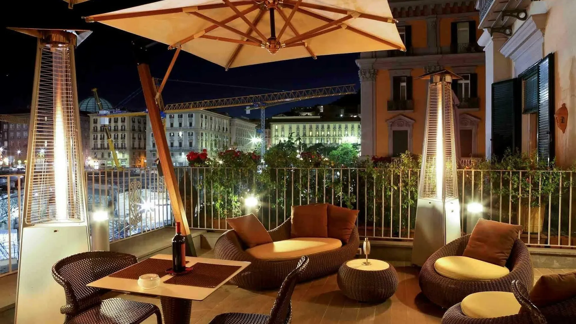 Hotel Mercure Napoli Centro Angioino